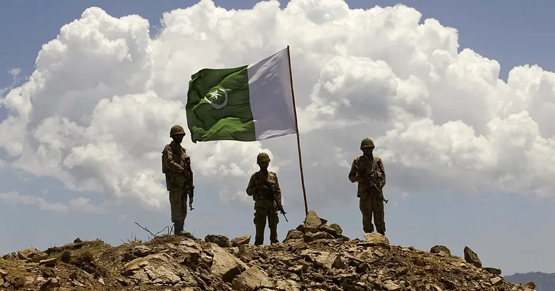 Пәкістан Талибан үкіметіне ашық соғыс жариялады