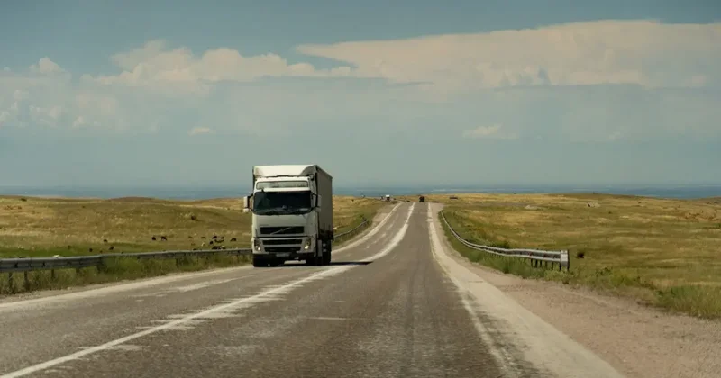 Требования к массам и габаритам грузовиков в ЕАЭС: Токаев подписал указ