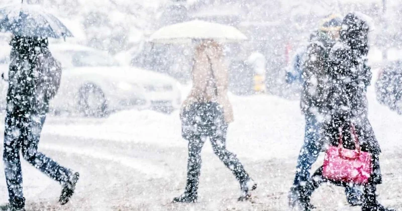 Алматы засыплет снегом