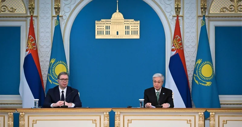 Токаев вспомнил о своем визите в столицу Сербии на брифинге с Вучичем