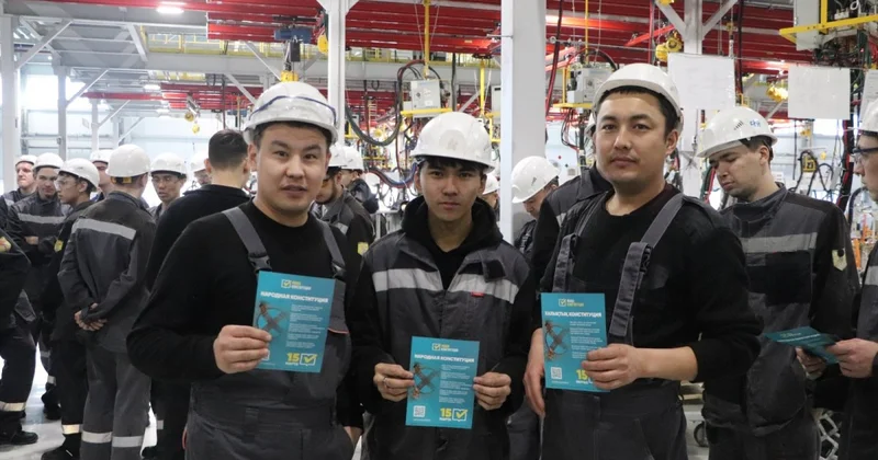 Встреча с работниками завода KIA по вопросам конституционных изменений прошла в Костанайской области