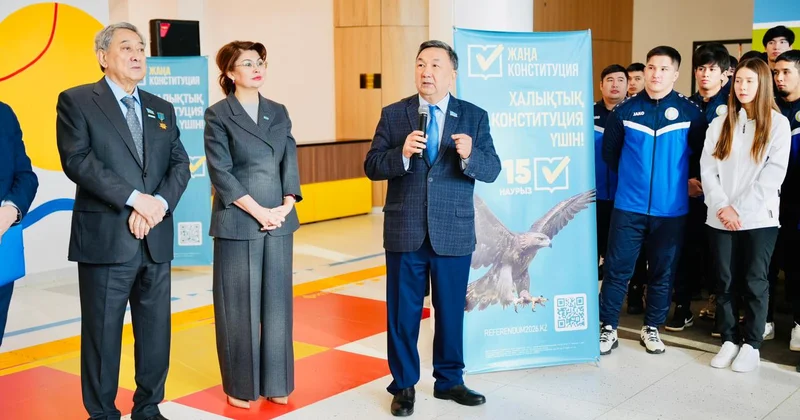 Оралдың креативті әрі белсенді жастары жаңа Конституция жобасын қолдады