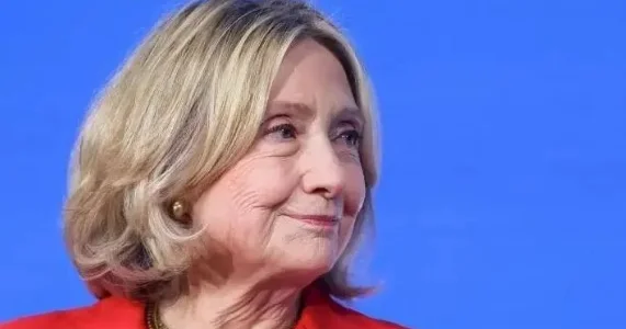 Хиллари Клинтон Конгрессті Эпштейн ісі бойынша Трампты жауапқа шақыруға үндеді