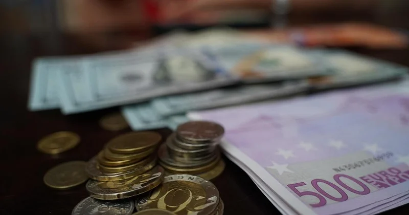 Тенге укрепился к концу февраля в Казахстане