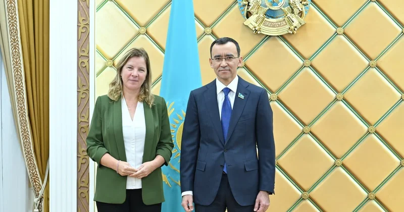 Конституция жобасының негізгі ережелерінен хабардар етті