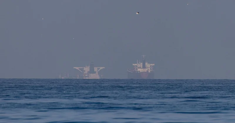 FT: Страны Персидского залива изучают возможность замены Ормузского пролива