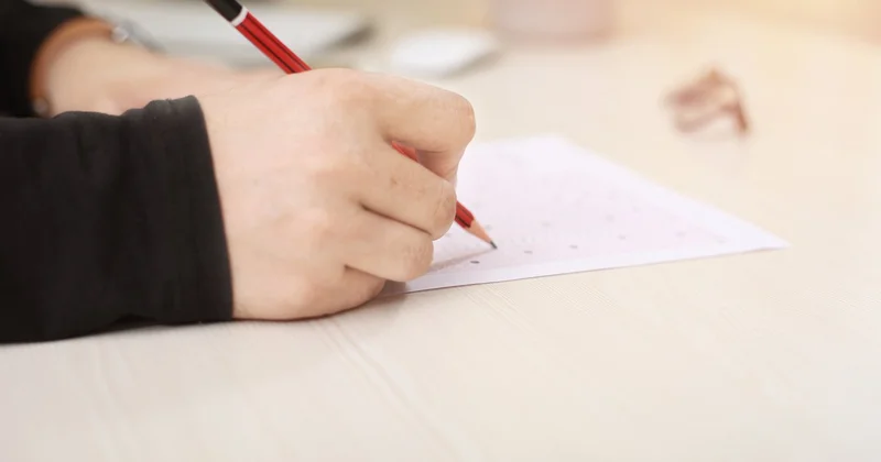 Средний результат 63 балла: сколько абитуриентов сдали мартовское ЕНТ в Казахстане