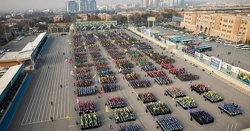 Иран 1 миллионнан астам адамды мобилизациялады