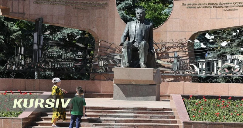 Which countries still host monuments to Nursultan Nazarbayev?