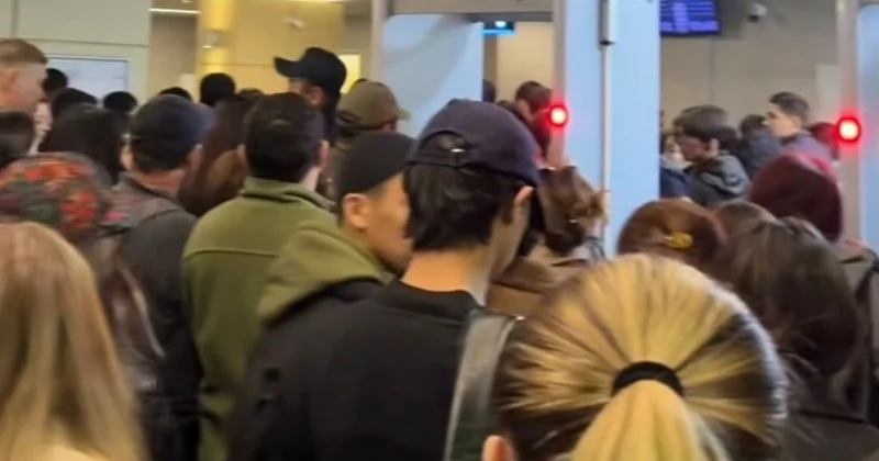 Алматы метросындағы ұзын сонар кезек тұрғындардың ашуын тудырды