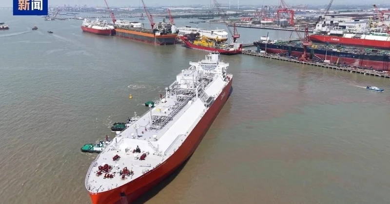 Қытай сұйытылған табиғи газ тасымалдайтын ірі кемесін іске қосты