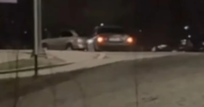 Талдықорғанда ескерткіш жанында дрифт жасаған жүргізуші жазаланды