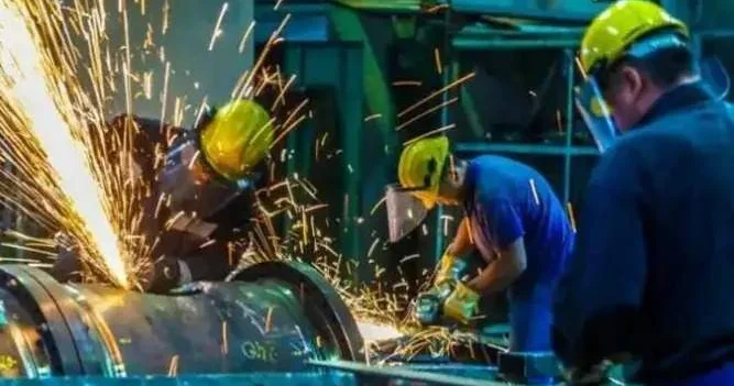 ШҚО да зиянды еңбек жағдайлары үшін төлемақы 2 жылдан кейін төлене бастады