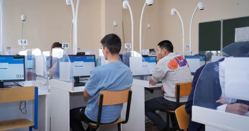 Америкалық фильмдердегідей ме? Министр Қазақстандағы “жаңа ҰБТ“ қандай болатынын айтты