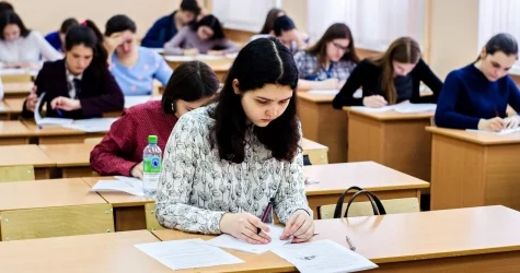 Отчисленным студентам заново присуждали гранты о нарушениях заявили в ВАП