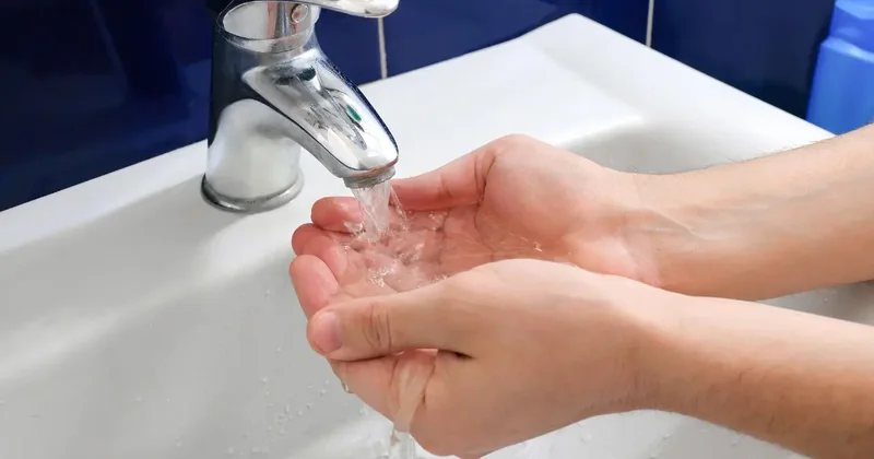 Ждут полчаса, когда пойдёт . Почему даже в новых домах Алматы есть проблемы с горячей водой