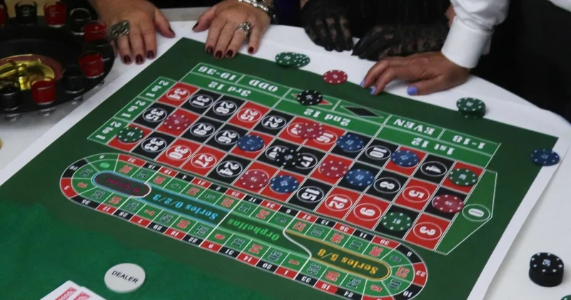 Игры нелегальные, деньги виртуальные