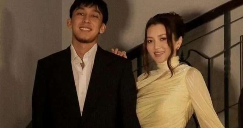 Шетелде тегін демаламыз : Ерке Есмахан оқырмандарын қызықтырып қойды