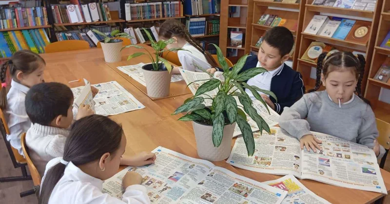 Листая странички детства