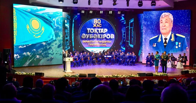 Премьер министр Президенттің атынан Тоқтар Әубәкіровті 80 жылдық мерейтойымен құттықтады