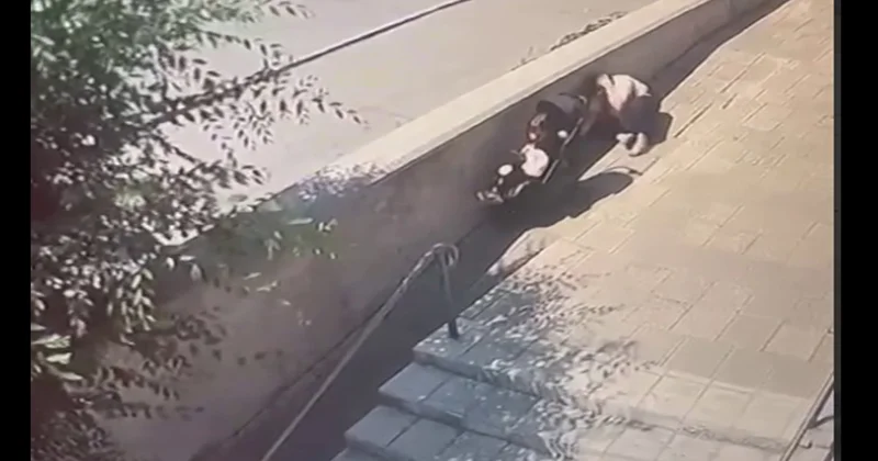Женщина в Павлодаре получила травму головы после того, как на неё упал предположительно кусок льда