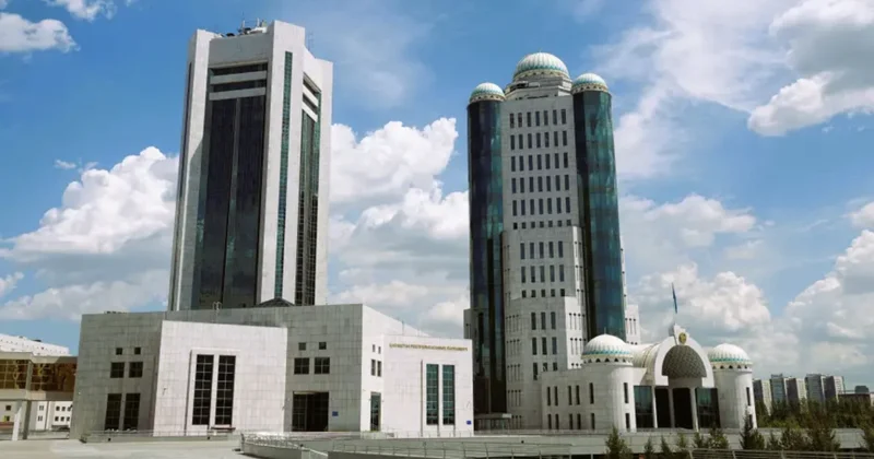 Жаңа есімдер мен таныс фамилиялар Құрылтайдың алғашқы құрамы қандай болды