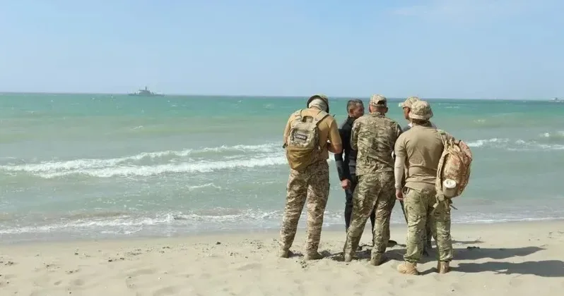 Каспий теңізіндегі трагедия: аман қалған үш сарбаз Ерлігі үшін медалімен марапатталды