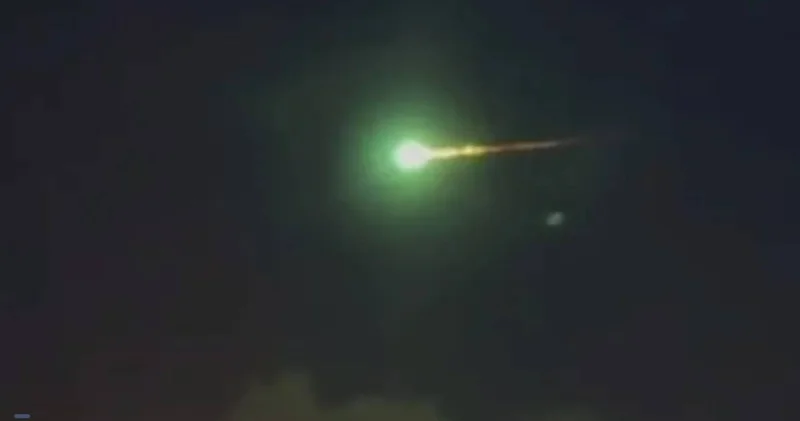 Мәскеу үстінен белгісіз жарық нысан ұшып өтті