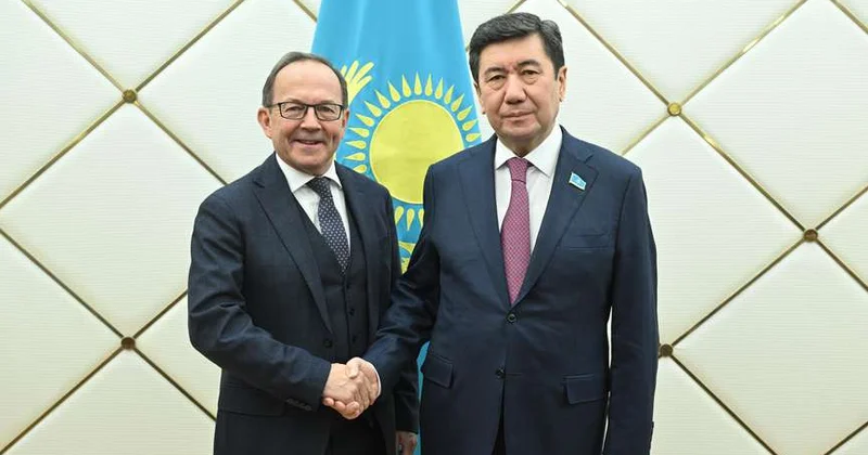 Кошанов и Хаубнер обменялись мнениями по усилению совместной работы