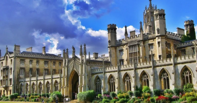 Ел тарихын ағылшын тілінде насихаттау Кембриджде талқыланды