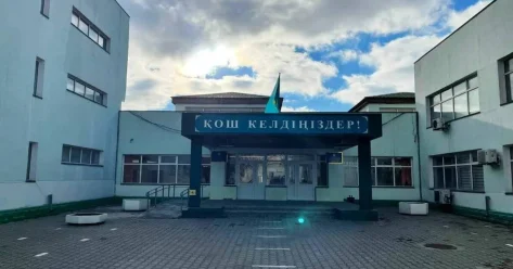 Адвокат обвинил чиновников в намеренном уничтожении школы №30 в Атырау