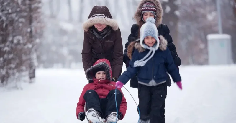 Зимние каникулы для школьников в Казахстане составят 10 дней, половина из них выходные и праздники