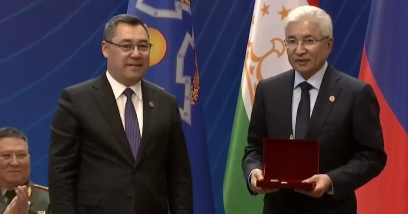 ҰҚШҰ Бас хатшысы қызметін атқарған Иманғали Тасмағамбетовке ұйымның құрмет белгісі берілді