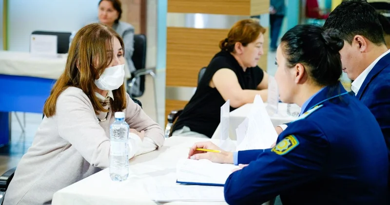 Прокуратура Астаны провела день открытых дверей для граждан с инвалидностью: более 100 человек получили помощь