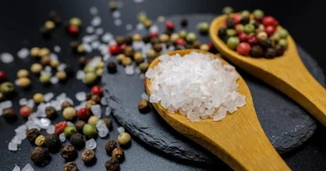 На отсутствие соли в магазинах пожаловались жители Уральска