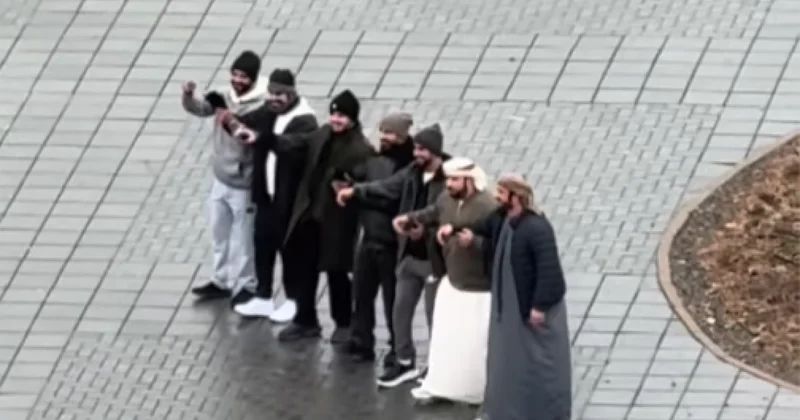 Снег вызывают? : танец иностранцев позабавил астанчан