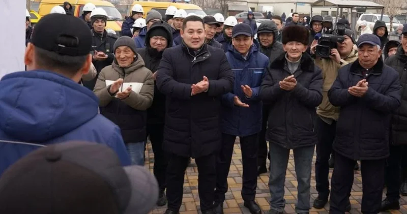 Тарихи сәт: Астанадағы Кирпичный тұрғын үй алабына газ берілді