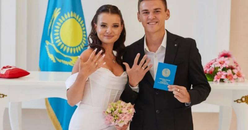 Защитник футбольного клуба Кайрат женился
