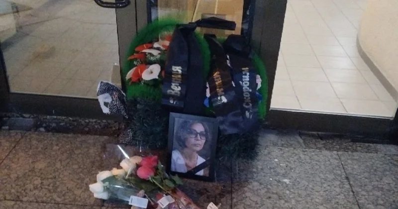 Траурный венок и фото главреда оставили у редакции Орды