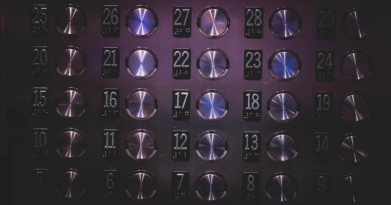 Смерть лифтера в Актобе: суд выясняет причины