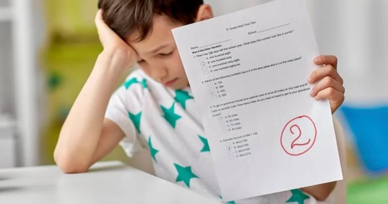 Аузын ашса, жоғары баға қоямыз! Бәрі өтірік : Белгілі мұғалім мектептегі шындықты ашып айтты