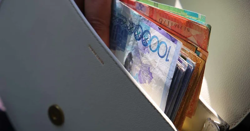 Получателей АСП стало меньше