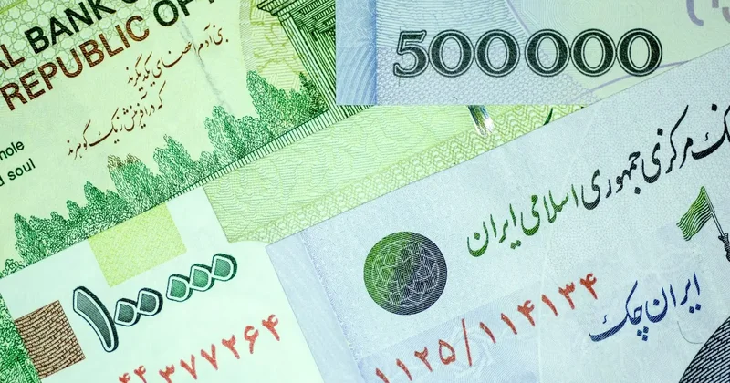 Курс иранской валюты упал до рекордно низкого уровня