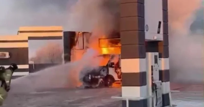 Ақтөбеде газ құю бекетінде көлік өртенді: видео