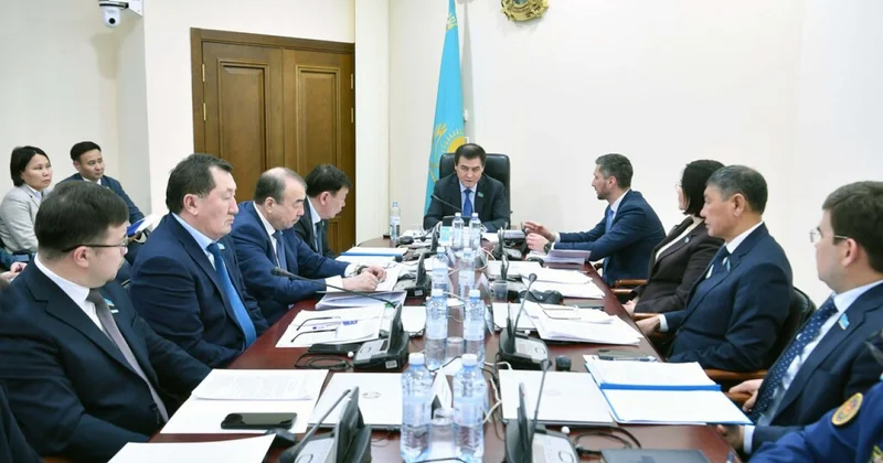 Тұрғын үй қатынастары меселесі талқыланды