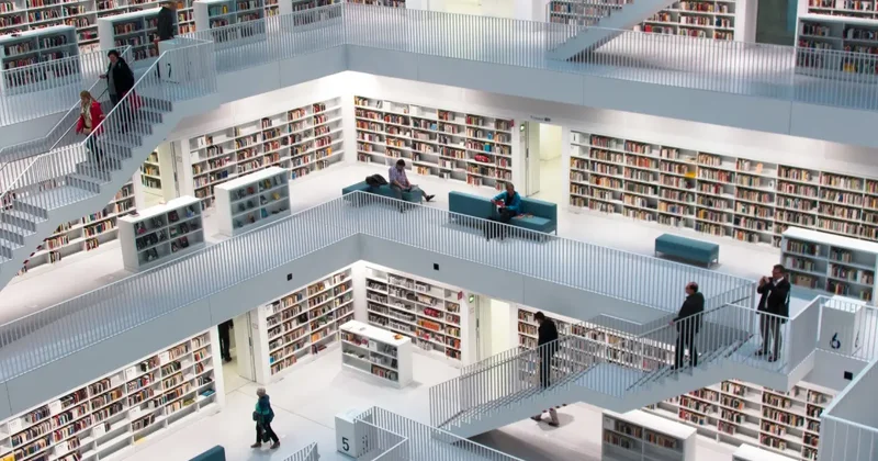 "Поток посетителей не утихает и ночью". Ещё две библиотеки в Алматы станут круглосуточными