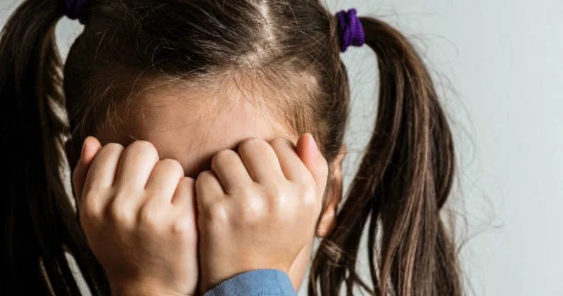 Астананың іргесіндегі қалада ер адам әйелін де, екі жасар сәбиін де сабаған