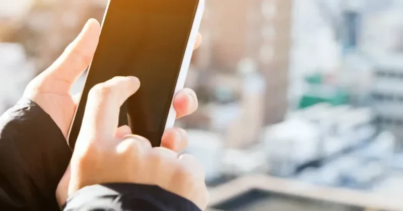 Франция может запретить соцсети детям до 15 лет