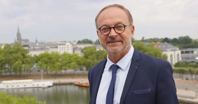 Подмешал экстази в бокал, чтобы изнасиловать депутата: экс сенатора осудили во Франции