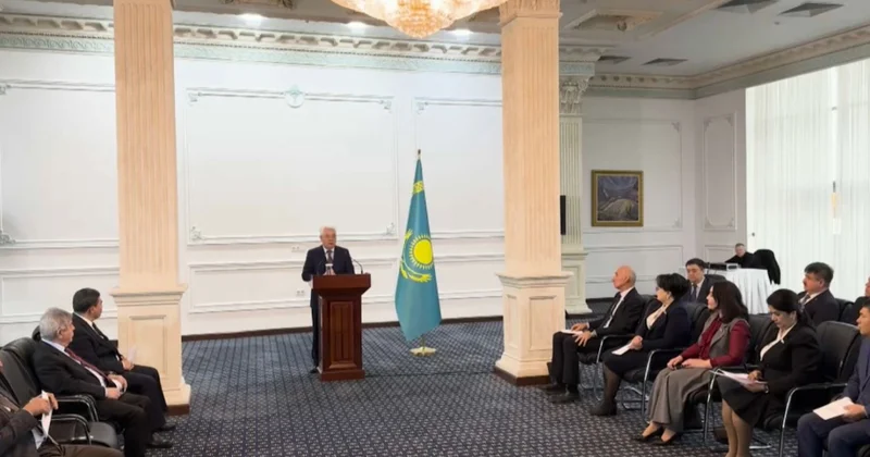 Сарапшылар конституциялық реформаны талқылады